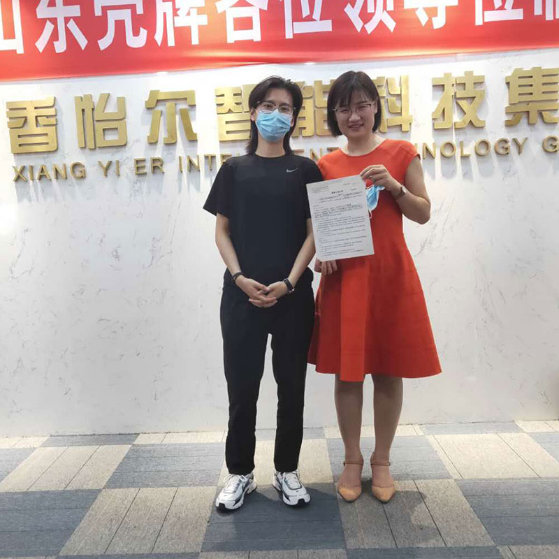 客戶(hù)合影